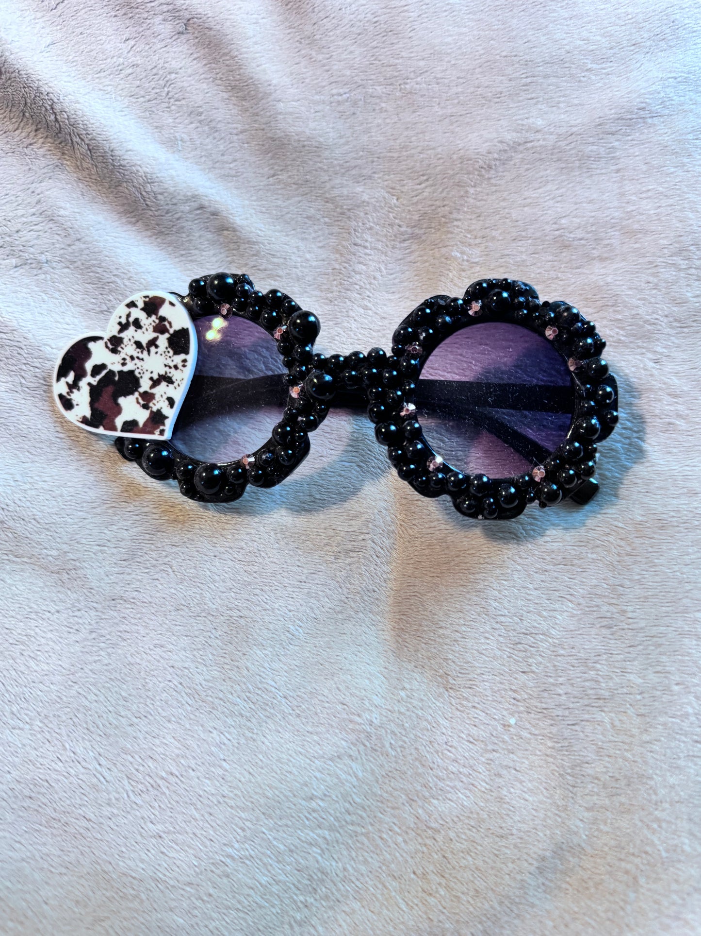 Cow love Sunnies