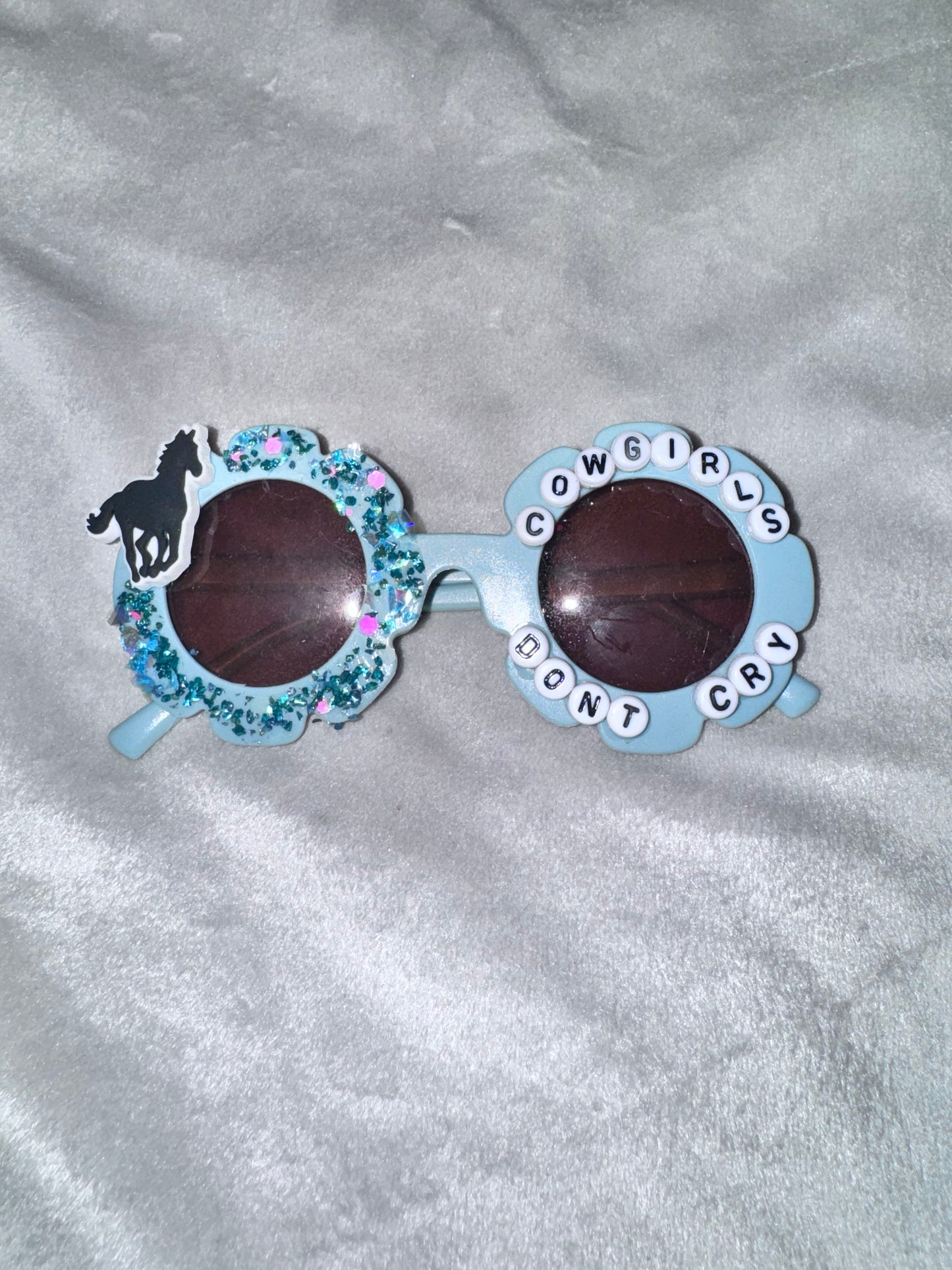 Cowgirls dont cry Sunnies