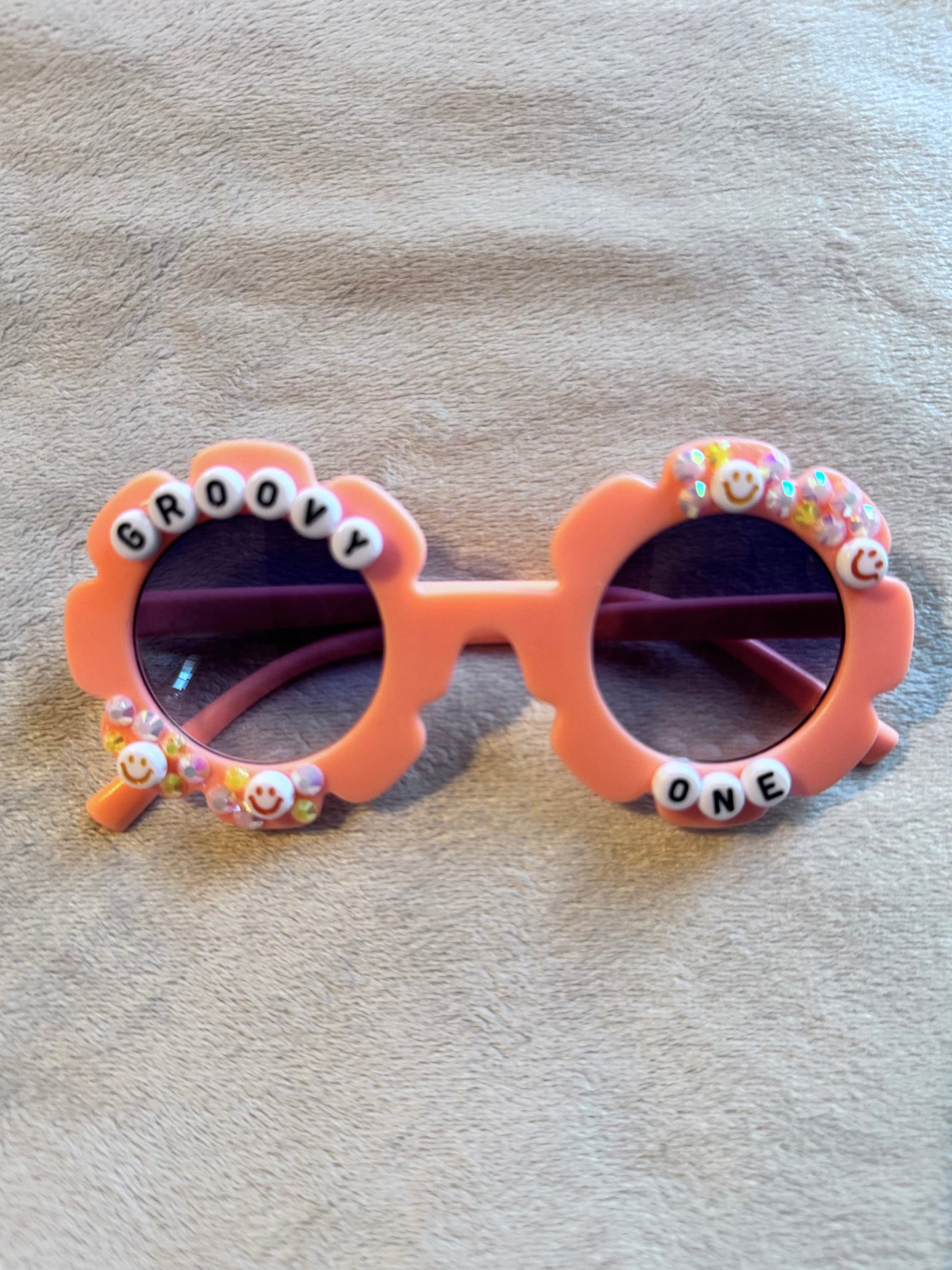 Groovy one sunnies